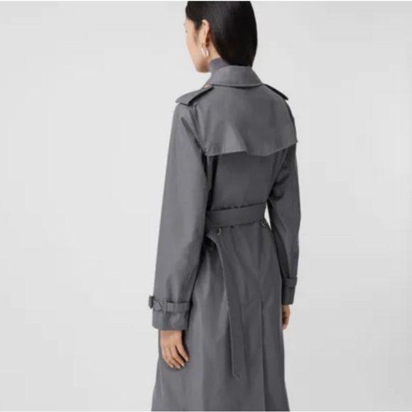 Authentic Burberry Kensington Long Check Print Lining‎ Trench Coat, Gray, 16 NWT - Picture 3 of 16